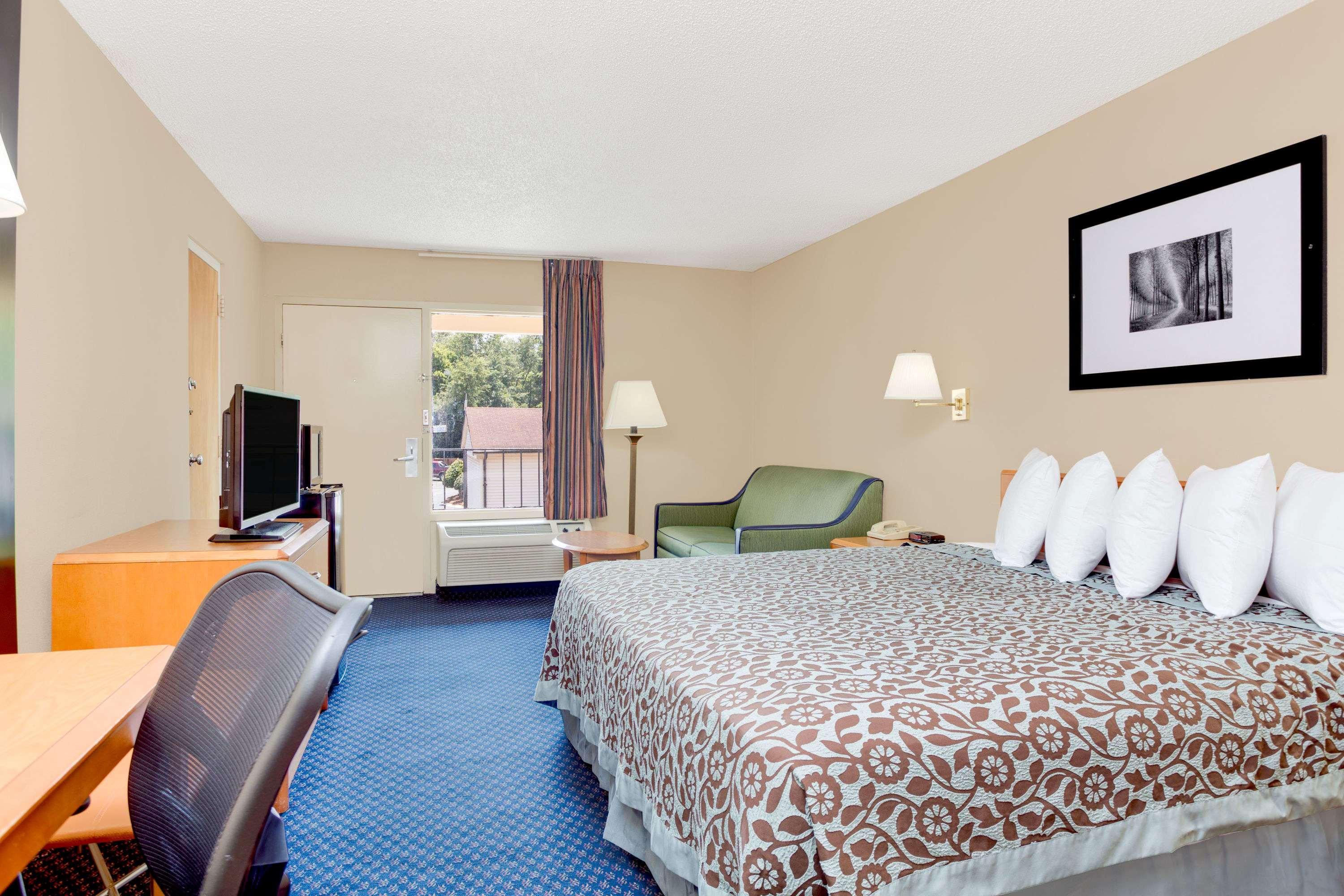Americas Best Value Inn Aiken Exterior photo