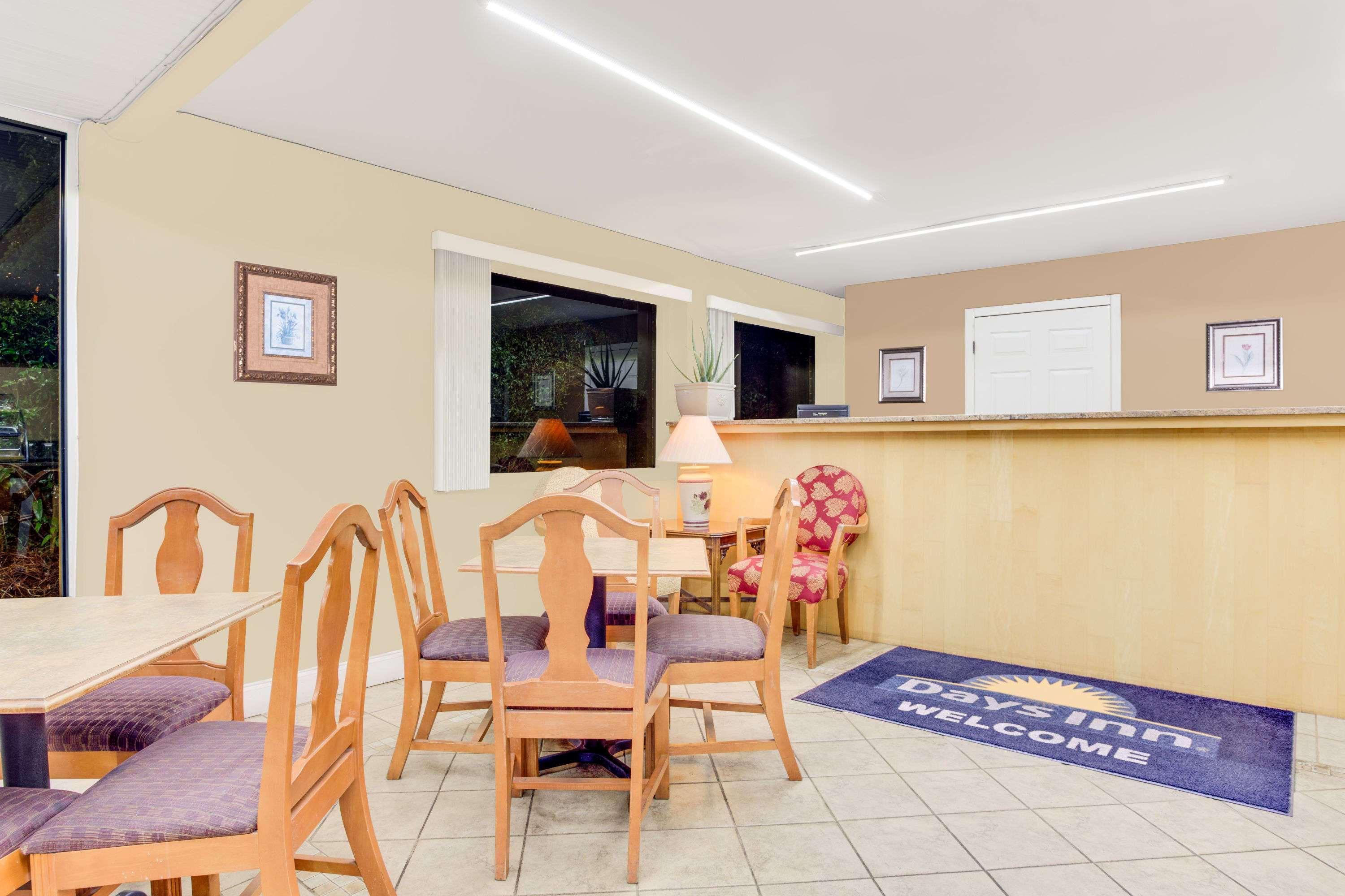 Americas Best Value Inn Aiken Exterior photo